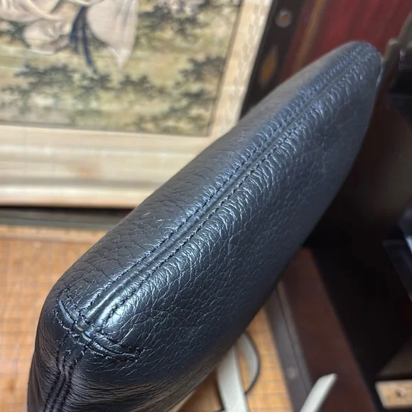 kate spade Leather Shoulder Crossbody Bag Two Tone Cream Black 10”Lx9.5”Hx2”W - Picture 11 of 17